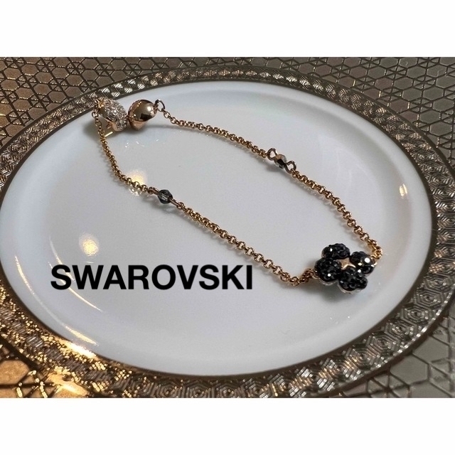 SWAROVSKI(スワロフスキー)のSWAROVSKI　スワロフスキー　プチフラワーブレスレットリバーシブル レディースのアクセサリー(ブレスレット/バングル)の商品写真