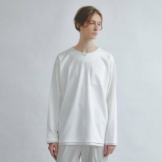 アバハウス(ABAHOUSE)の【ホワイト】【レイヤード】キーネック ロングスリーブ Tシャツ(その他)