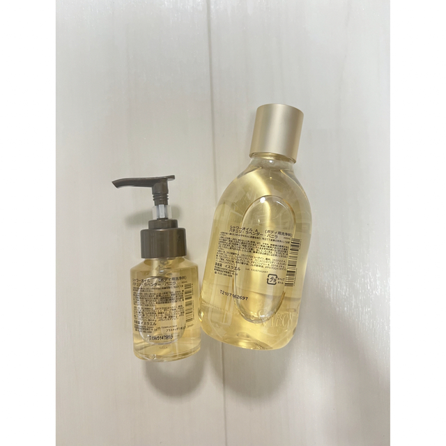 SABON(サボン)のSABON サボン シャワーオイル セット パチュリラベンダーバニラ 新品未使用 コスメ/美容のボディケア(ボディソープ/石鹸)の商品写真