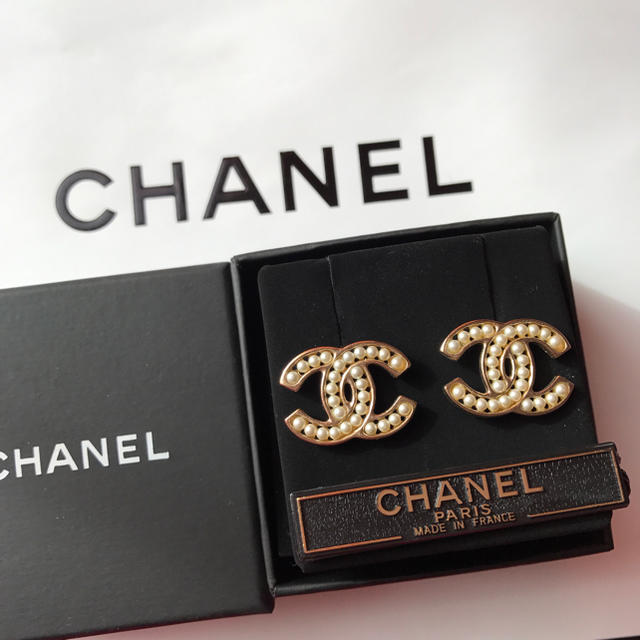 CHANEL(シャネル)のアイビー様専用 レディースのアクセサリー(ピアス)の商品写真