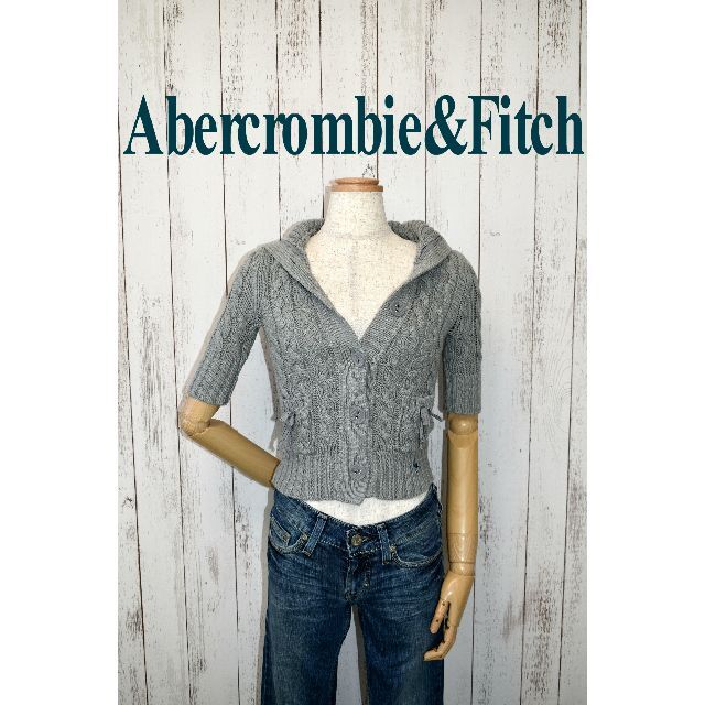 Abercrombie&Fitch(アバクロンビーアンドフィッチ)のアバクロ　ニットパーカー レディースのトップス(パーカー)の商品写真