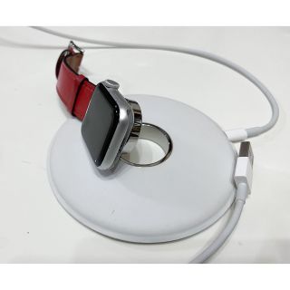 アップル(Apple)のアップル Apple Watch 磁気充電ドック(バッテリー/充電器)