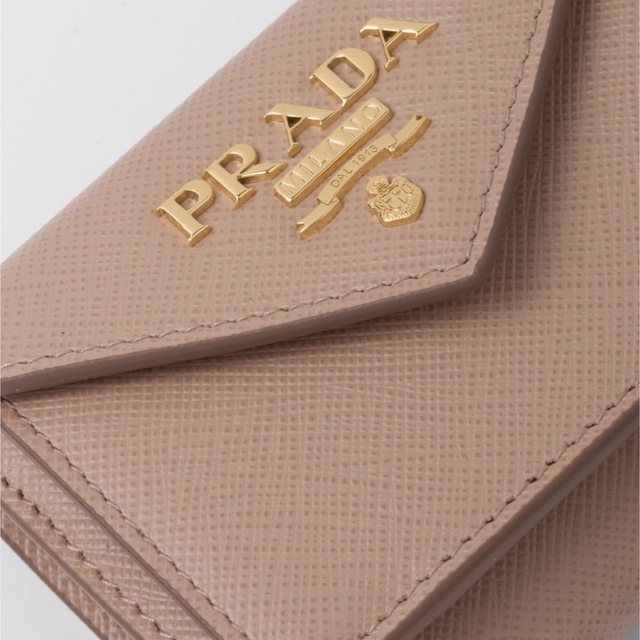 PRADA(プラダ)のPRADA プラダ 財布 本物 中古 レディースのファッション小物(財布)の商品写真