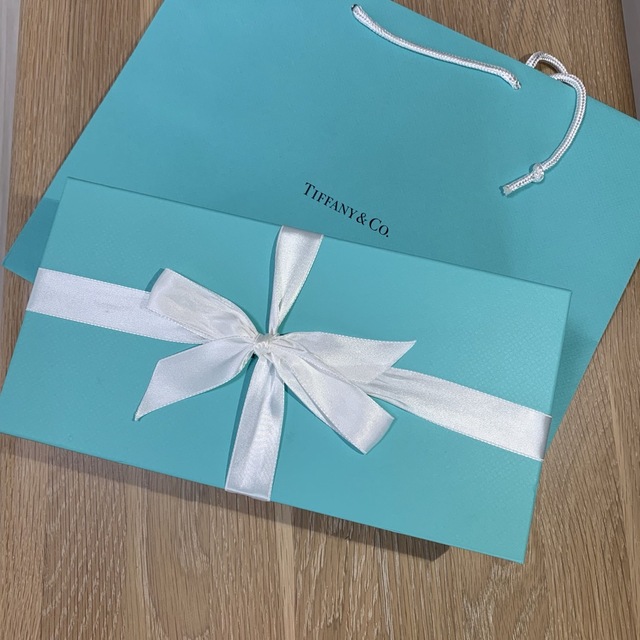 Tiffany & Co.(ティファニー)の【あや様専用】ティファニー　ウィートリーフマグカップペア&ボウルペアセット インテリア/住まい/日用品のキッチン/食器(食器)の商品写真