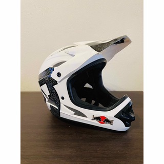 SixSixOne Comp shifted helmet(その他)