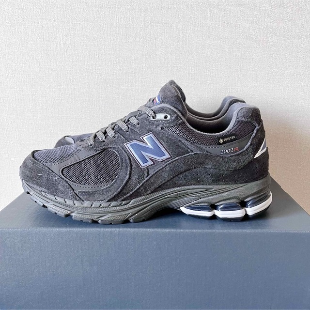 New Balance(ニューバランス)のNEW BALANCE for BEAMS 別注 M2002R GORE-TEX メンズの靴/シューズ(スニーカー)の商品写真