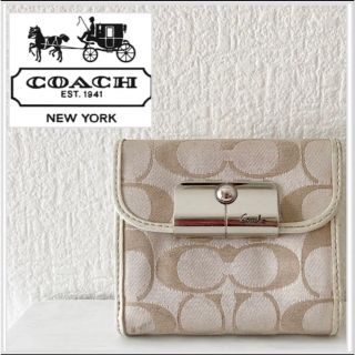 コーチ(COACH)のCOACH ♪二つ折り財布　コンパクト　ウォレット　シグネチャー♪(財布)