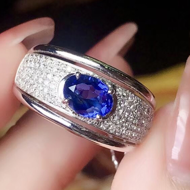 人気商品は 天然 ¥ k18 リング0.94ct ダイヤ ブルーサファイア リング