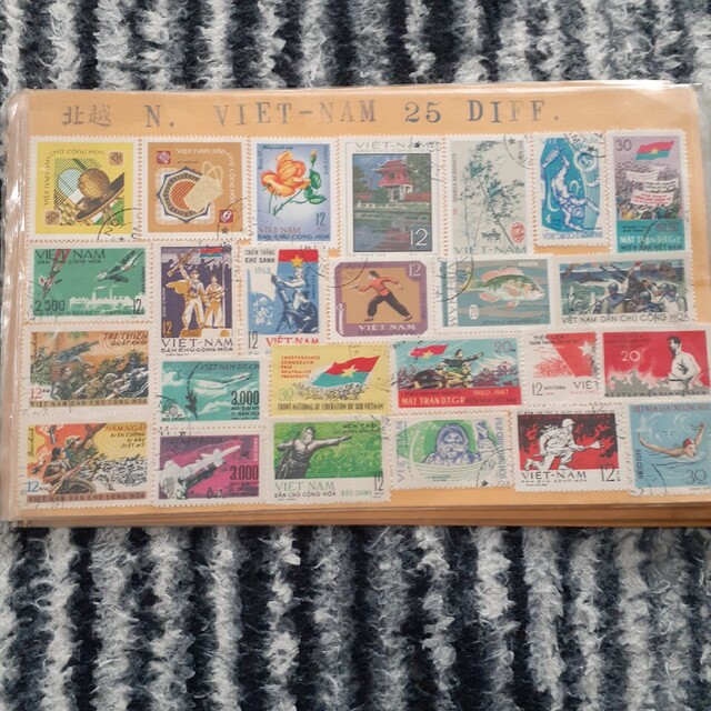 海外の切手 エンタメ/ホビーのコレクション(使用済み切手/官製はがき)の商品写真