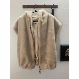 DEUXIEME CLASSE(毛皮/ファーコート)のフリマアイテム一覧 DEUXIEME CLASSE(毛皮/ファーコート)のフリマアイテム一覧