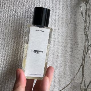 ザラ(ZARA)のZARA 香水40ml  TUBEREUSE NOIR(香水(女性用))