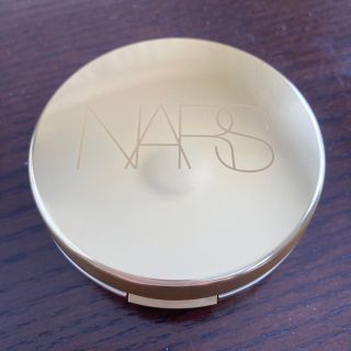 ナーズ(NARS)のピュアラディアントプロテクション　ケース(ボトル・ケース・携帯小物)