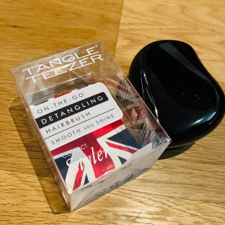 【美品】TANGLE TEEZER コンパクトスタイラー　黒(ヘアブラシ/クシ)