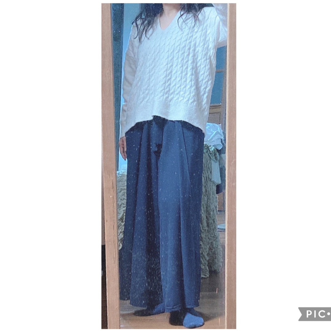 GU(ジーユー)の516.GU 紺のガウチョパンツ☆ レディースのパンツ(キュロット)の商品写真
