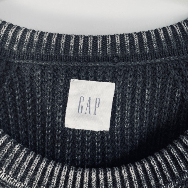 GAP(ギャップ)のGAP ピグメント加工 畔編み クルーネックニット ヴィンテージ L グレイ メンズのトップス(ニット/セーター)の商品写真