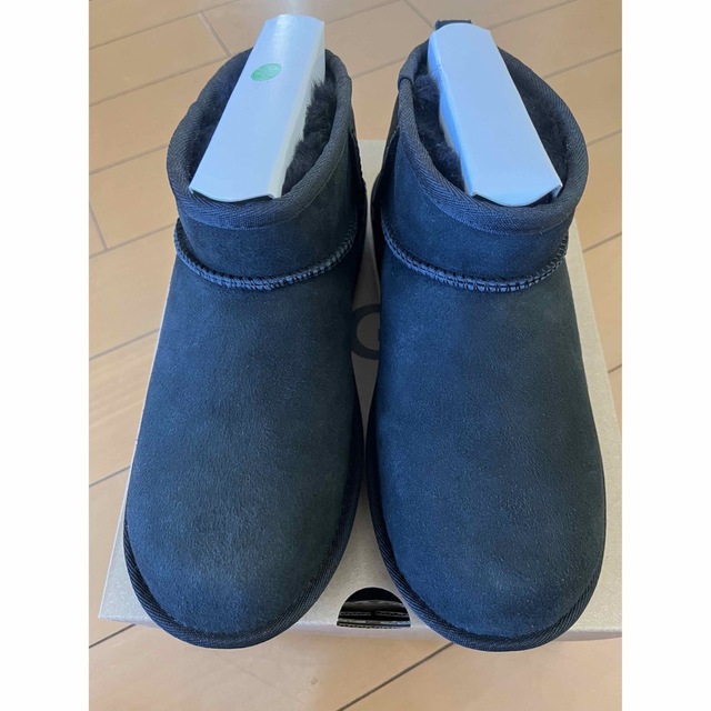 新品 UGG アグ クラシック ウルトラ ミニ プラットフォーム 厚底 22㎝