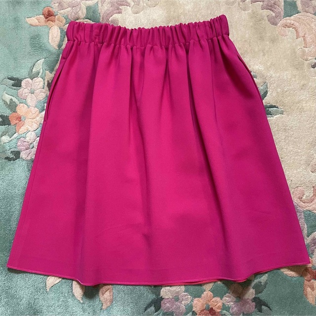 MOSCHINO(モスキーノ)のモスキーノ　スカート　ピンク　40 レディースのスカート(ひざ丈スカート)の商品写真