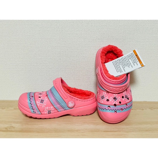 新品●crocs クロックス ピンク もこもこ 子供用 205815-669