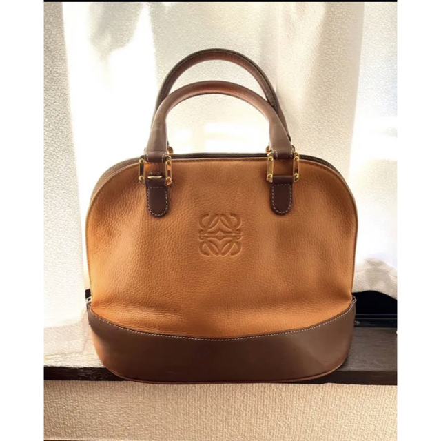 お値下げ中★LOEWEキャメルカラーレザーハンドバッグ