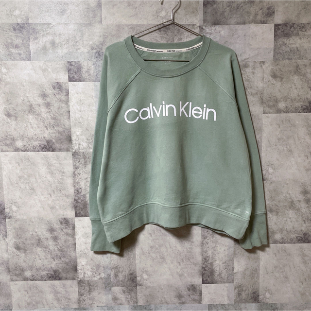 Calvin Klein(カルバンクライン)のCalvin Klein カルバンクライン　レディース　スウェット　トレーナー レディースのトップス(トレーナー/スウェット)の商品写真