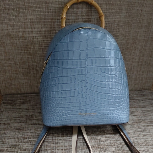 モーダプリンチペ　クロコ型押し　リュック(ブルージュ) レディースのバッグ(リュック/バックパック)の商品写真