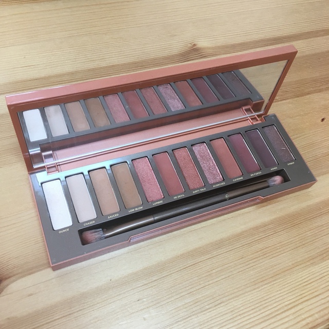 URBAN DECAY  NAKED HEAT アイシャドウ