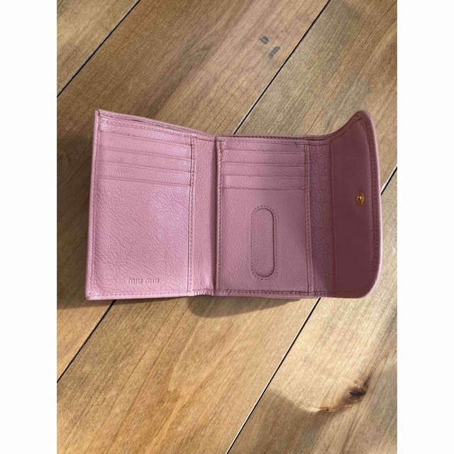 新品 miumiu マドラスレザーレター型バイカラミニ財布 二つ折り財布