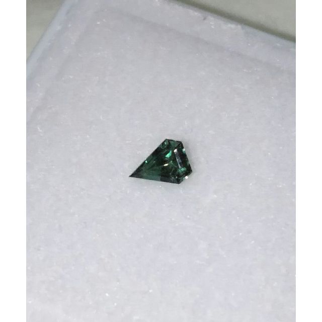 【10日まで特価】アレキサンドライト　0.13ct ソーティング付