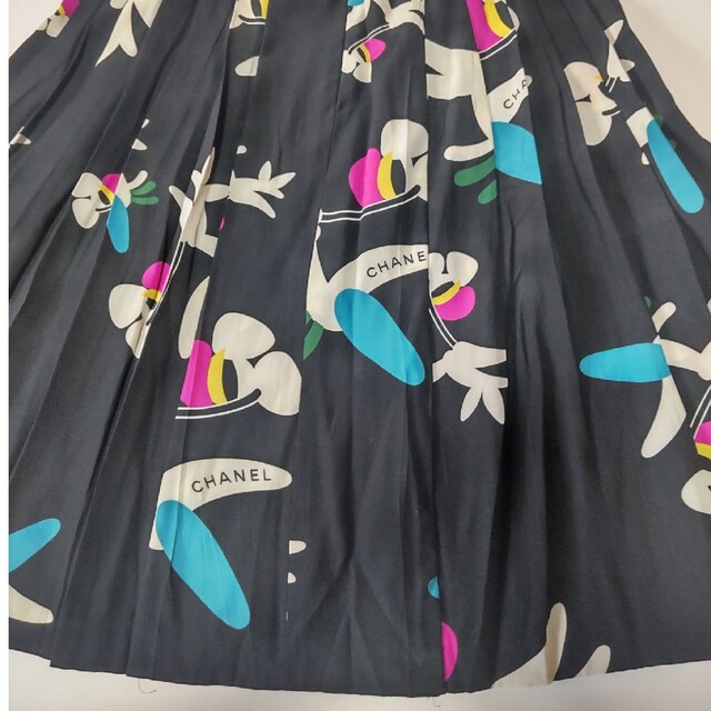 CHANEL(シャネル)の美品❤️CHANEL　シルクスカート レディースのスカート(ひざ丈スカート)の商品写真