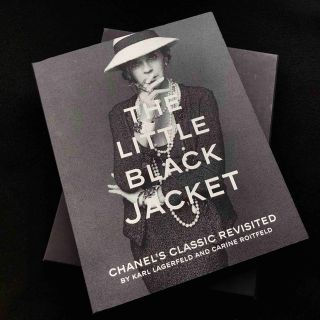 シャネル(CHANEL)のカール・ラガーフェルド 写真集「THE LITTLE BLACK JACKET」(洋書)