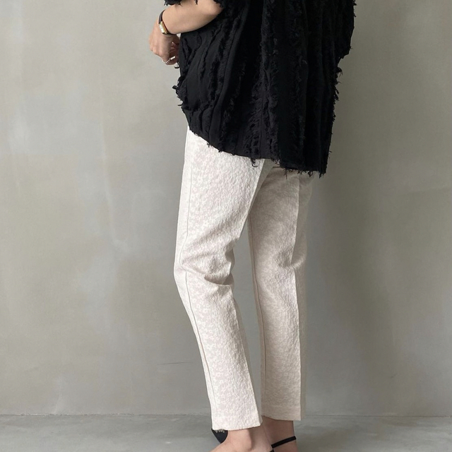 howdy jacquard pants(white) レディースのパンツ(カジュアルパンツ)の商品写真