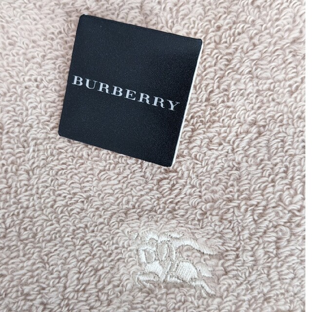 BURBERRY(バーバリー)のBURBERRY　タオルハンカチ レディースのファッション小物(ハンカチ)の商品写真