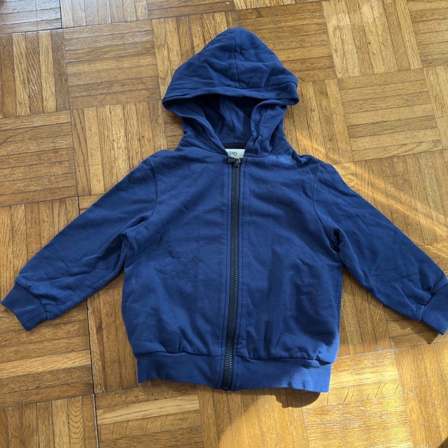 FENDI kidsパーカー | munchercruncher.com