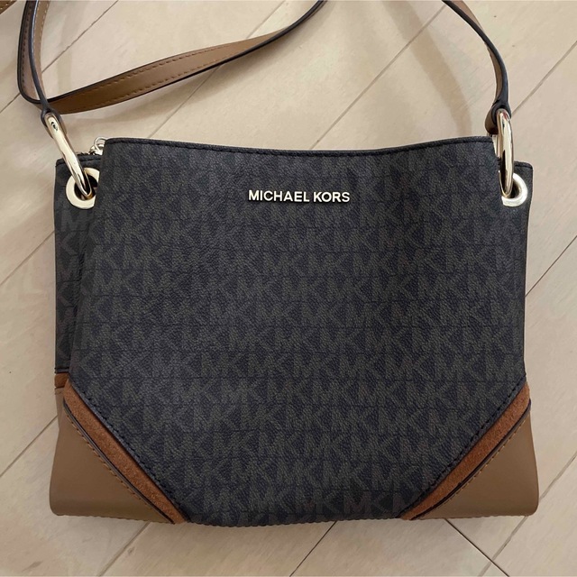 MICHAELKORS シグニチャーショルダーバッグ　35S9GNIC7B