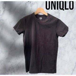 ユニクロ(UNIQLO)のUNIQLO ブラック　M ティシャツ(文学/小説)