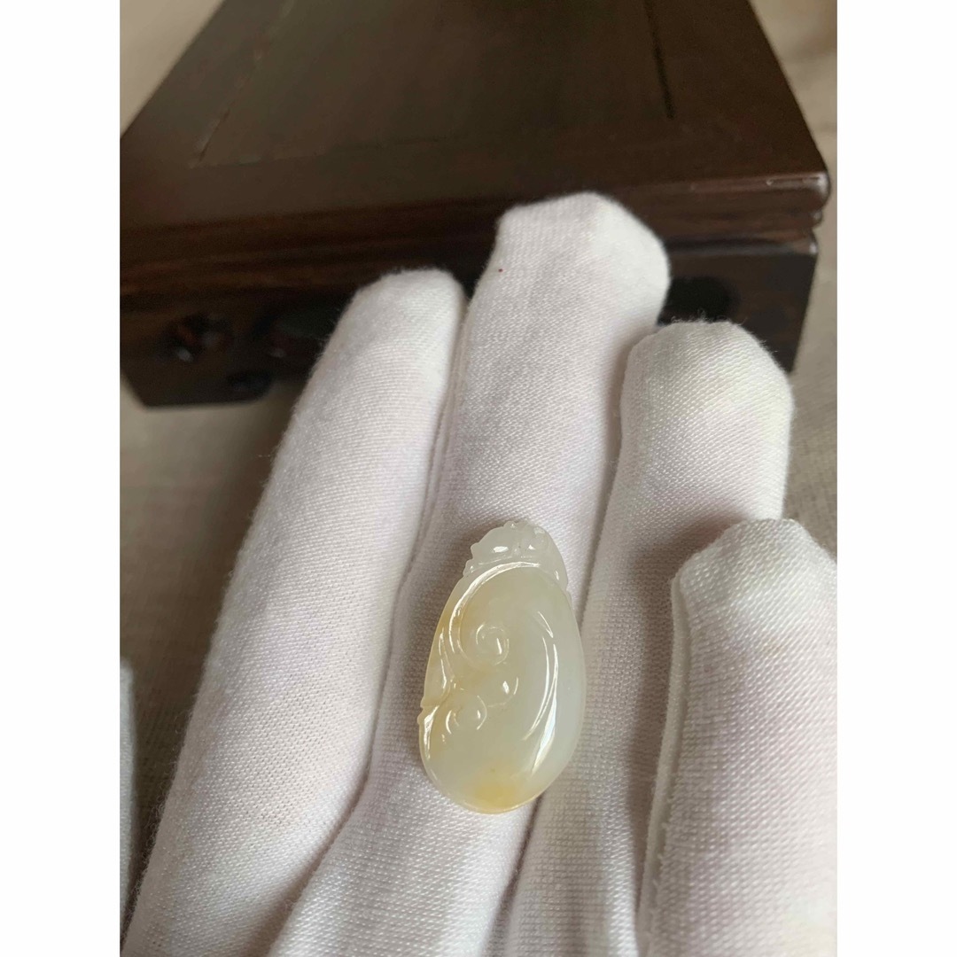 お買い得人気本翡翠 黄翡翠 ネックレストップ 如意 翡翠 vIl8V
