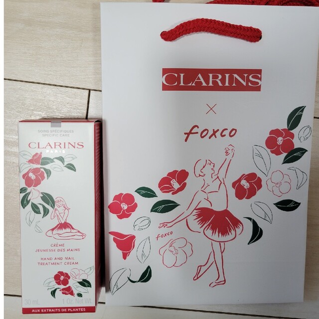 CLARINS(クラランス)の■クラランス ハンド／ネイル トリートメント クリーム　限定品 30ml コスメ/美容のボディケア(ハンドクリーム)の商品写真