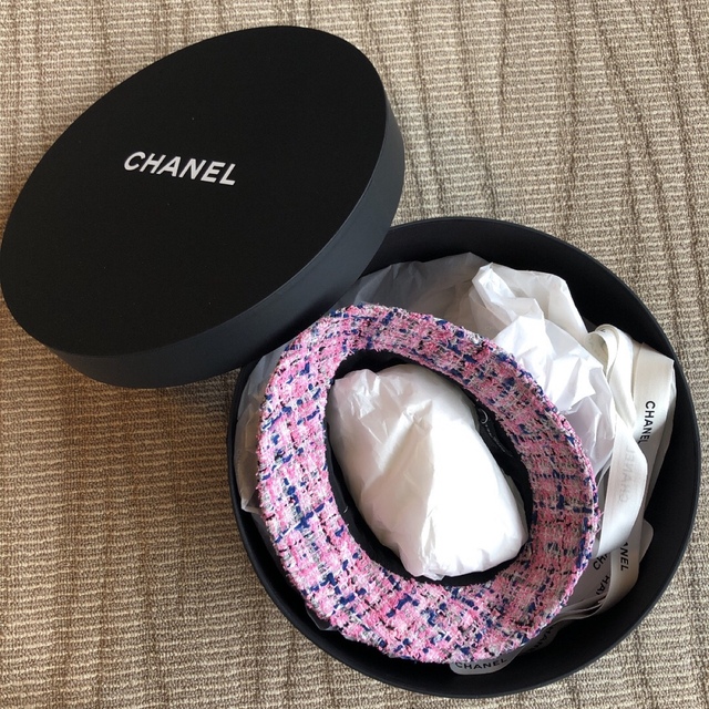 CHANEL(シャネル)の【最新コレクション・新品タグ付】CHANEL シャネル　ツイード　バケットハット レディースの帽子(ハット)の商品写真