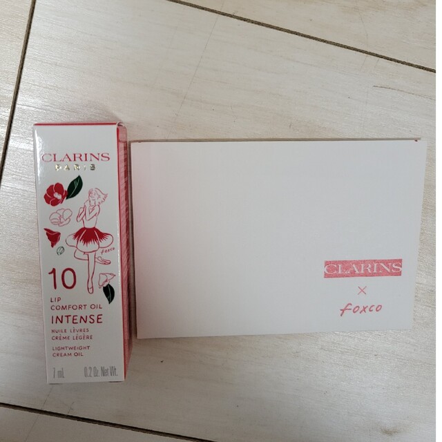 CLARINS(クラランス)の【クラランス】10ディープカメリア　コンフォートリップオイルインテンス コスメ/美容のベースメイク/化粧品(リップグロス)の商品写真