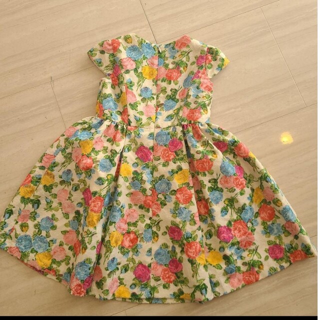 TOCCA トッカキッズ 花柄ジャガードワンピース TOCCA トッカキッズ 花柄ジャガードワンピース