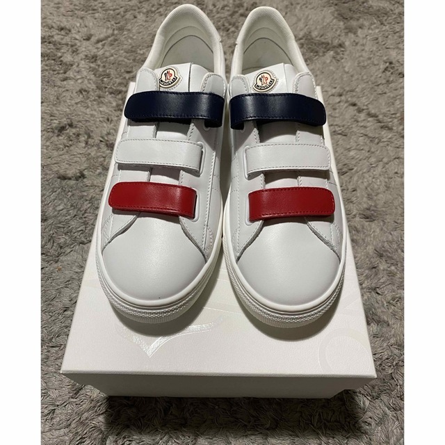 【新品未使用】大人もＯＫ　モンクレール moncler スニーカー