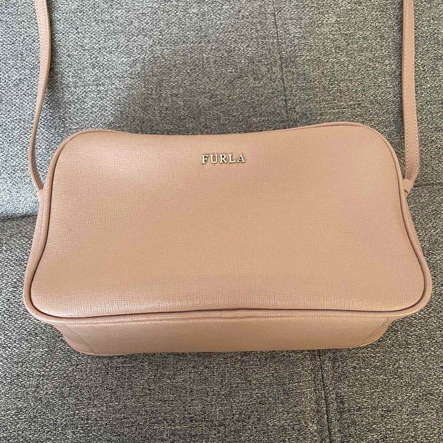 FURLA ショルダーポシェット