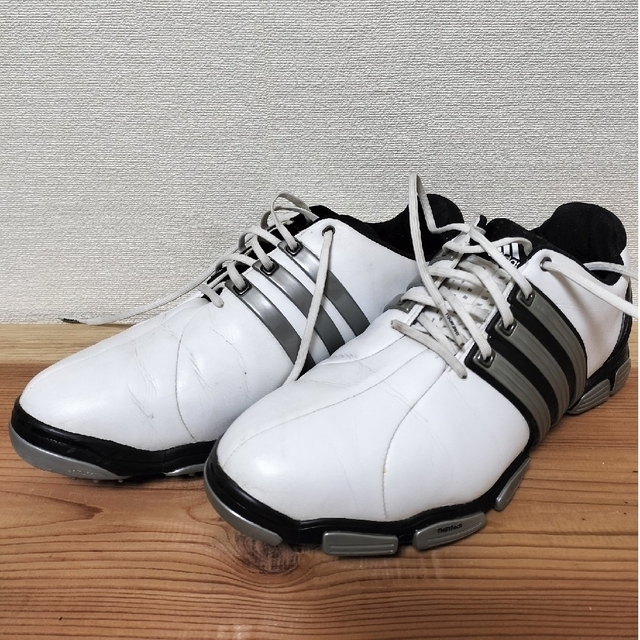adidas(アディダス)のadidas Tour 360 ゴルフシューズ 27.0cm スポーツ/アウトドアのゴルフ(シューズ)の商品写真