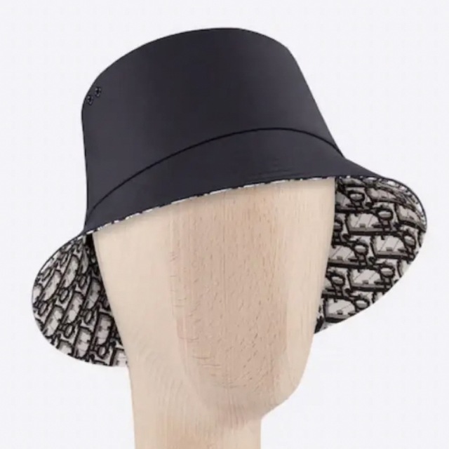 Christian Dior(クリスチャンディオール)のティアラ様専用です。半額以下！diorロゴ オブリーク ハット☆ レディースの帽子(ハット)の商品写真