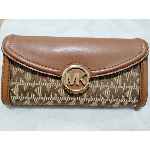 Michael Kors(マイケルコース)のマイケルコース　長財布　財布　MICHAEL KORS レディースのファッション小物(財布)の商品写真