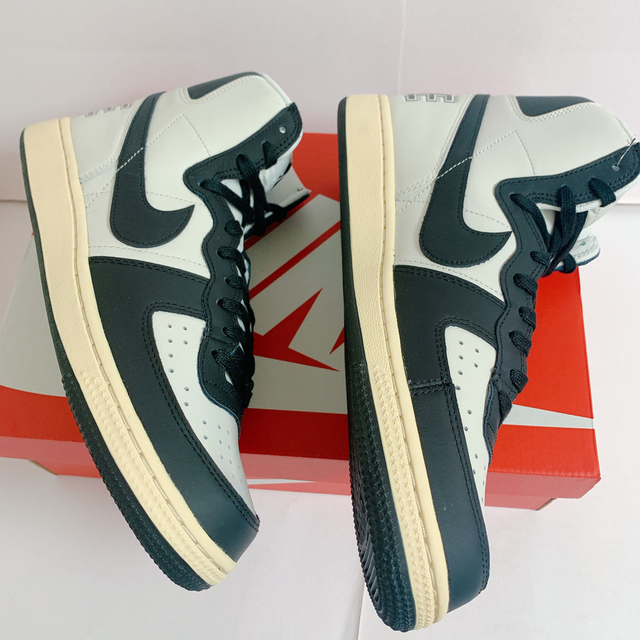 人気アイテム 28.0《新品》ナイキ NIKE パンダ ターミネーター NIKE