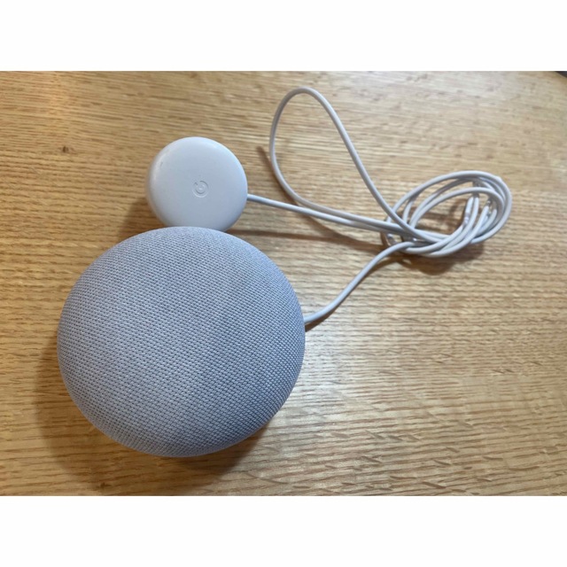 Google(グーグル)のGoogle home mini スマホ/家電/カメラのオーディオ機器(スピーカー)の商品写真