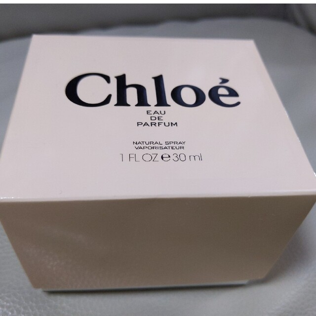 Chloe(クロエ)のクロエ　オードパルファム　30ml コスメ/美容の香水(香水(女性用))の商品写真