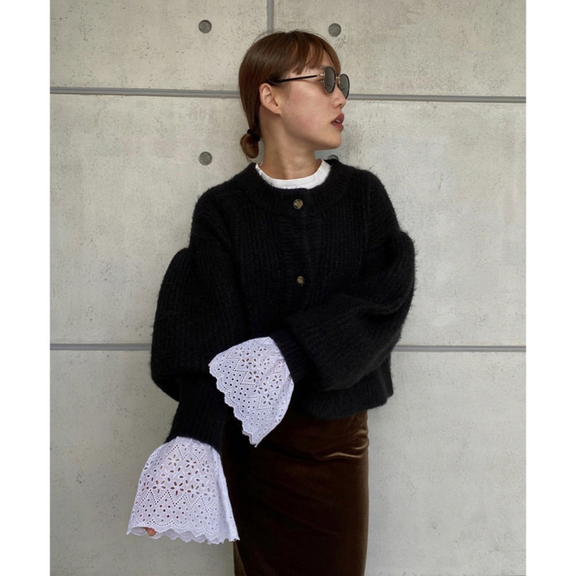 【Kya様専用】MAMU_online LACE SLEEVE BLOUSE レディースのトップス(シャツ/ブラウス(長袖/七分))の商品写真