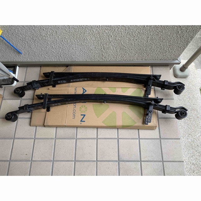 ハイエース リーフスプリング 6型スーパーロング4WD新車外し